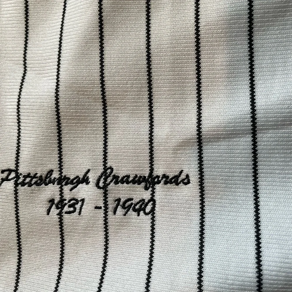 Pittsburgh Pirates Jersey - Picture 2 of 9